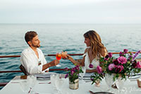 Couple dinner in cruise charter Cabo San Lucas